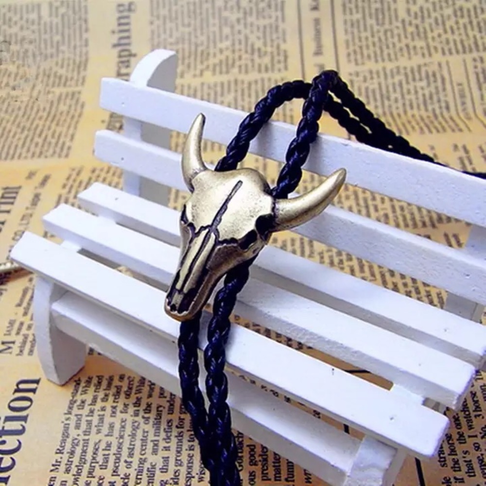 Long horn bull bolo tie